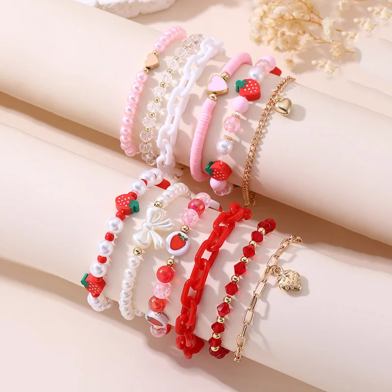 6pcs/set  Pink Heart Pendant Bracelet for Girls – Delicate Love Charms & Soft-Tone Beads in Whimsical Polymer Clay.