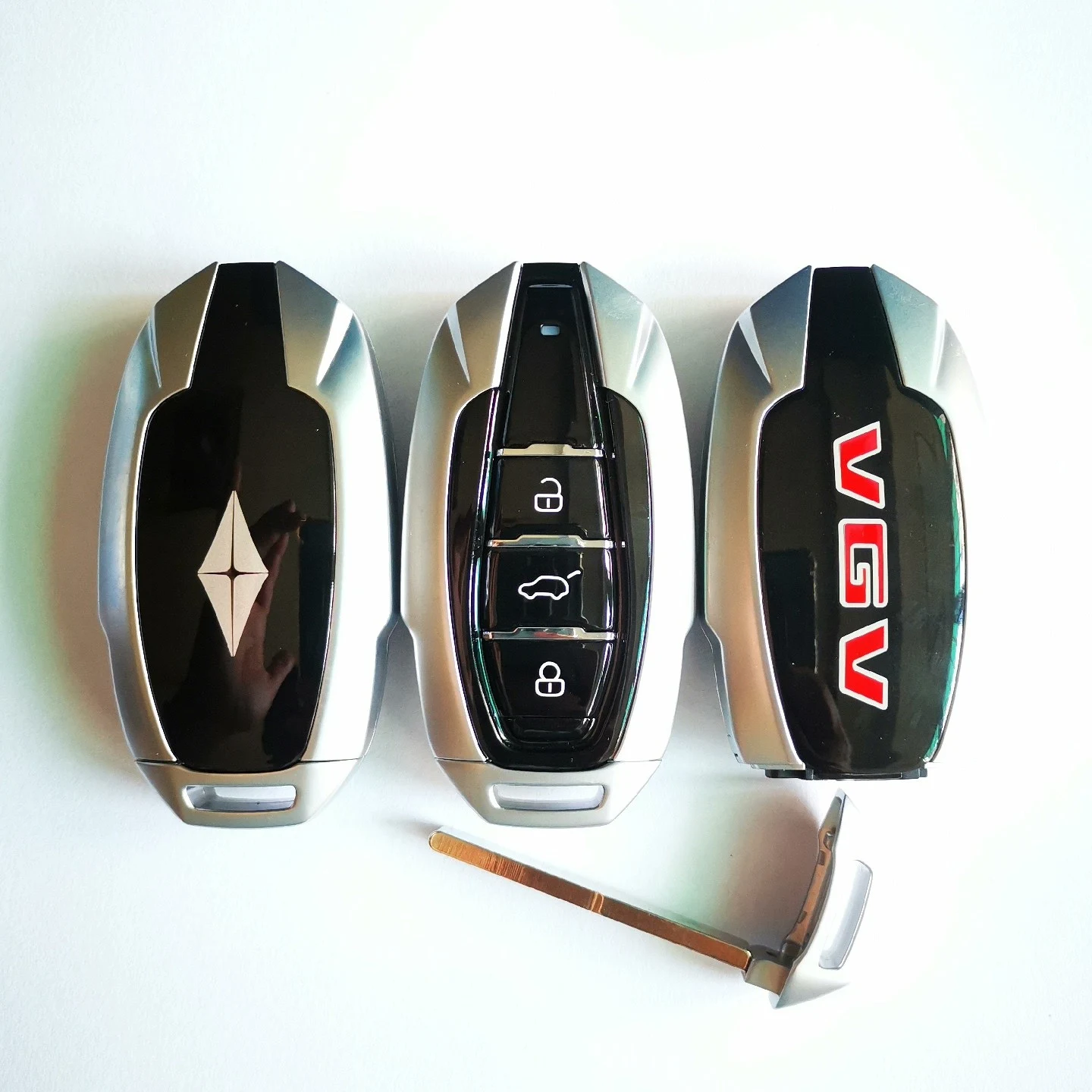 

Original Keyless Smart Car Remote Key 433Mhz for BAIC X5 X3 BAW ENRANGER SINOTRUK VGV U75 PLUS VGV U70 Pro VX7 Car Remote Key