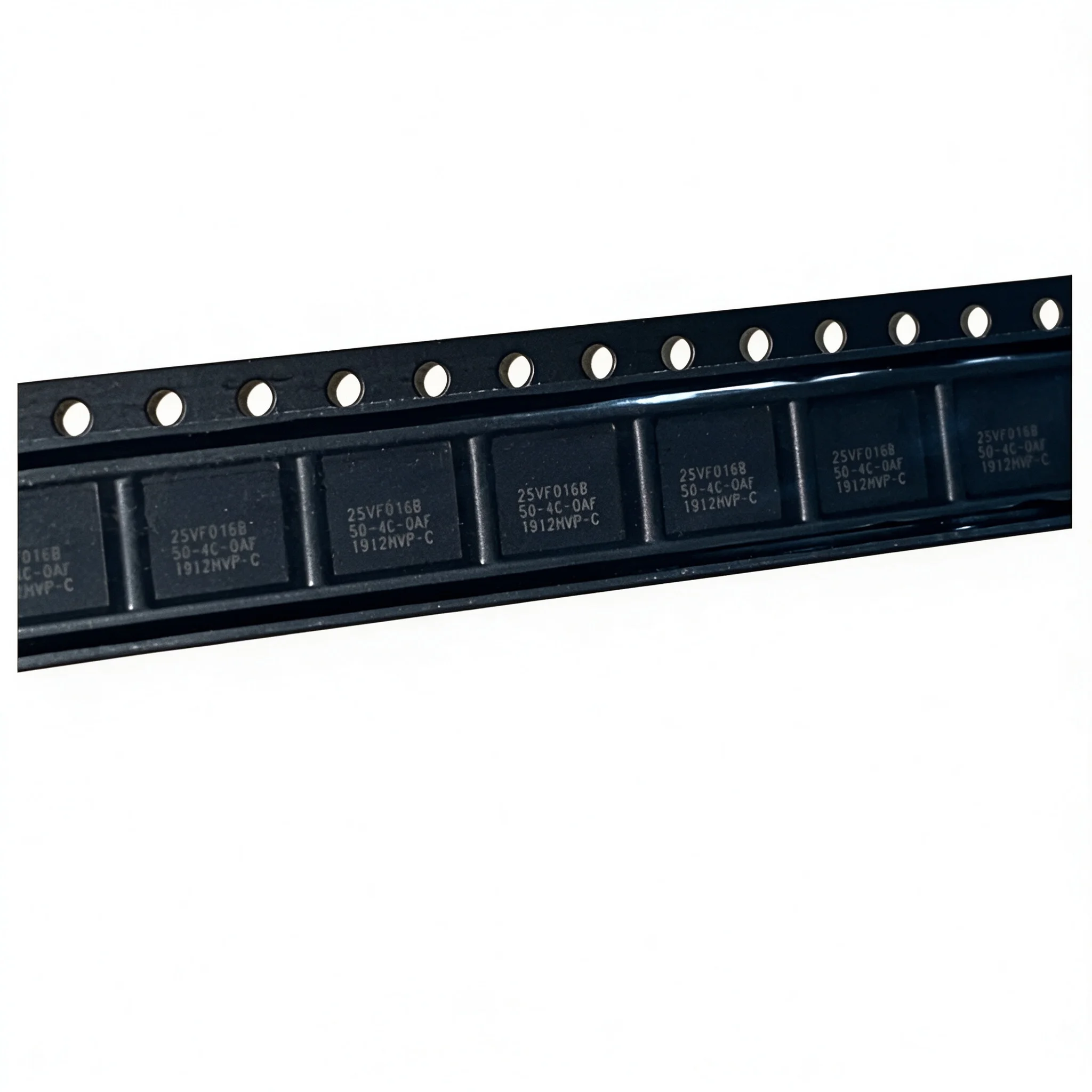 1-10PCS DS90CR211MTD DS90CR211 25VF016B SST25VF016B-50-4C-QAF ICL8038CCPD ICL8038 D80C39HC D80C39C