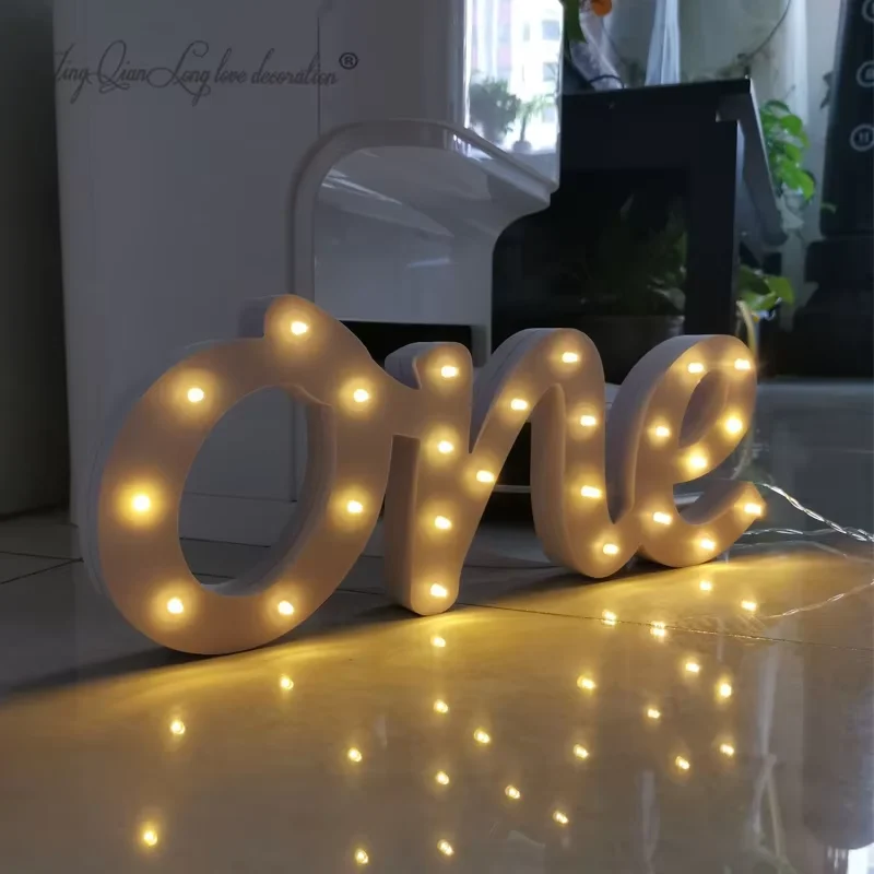 Op maat gemaakt kinderverjaardagsdecor, borden voor 1e enz. verjaardag, kinderen b-day tafeldecoraties, fotoshoot foto prop