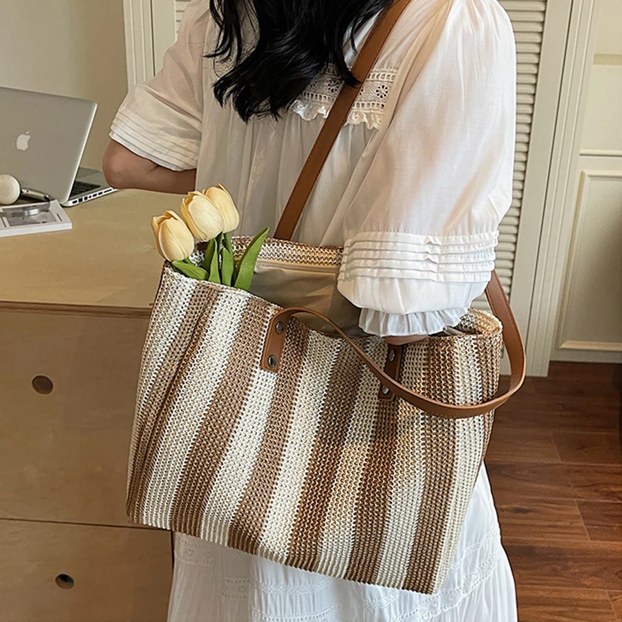 

Summer color-blocked striped handbags large capacity woven grass bag new style high-quality woven beach tote travel shoulder bag