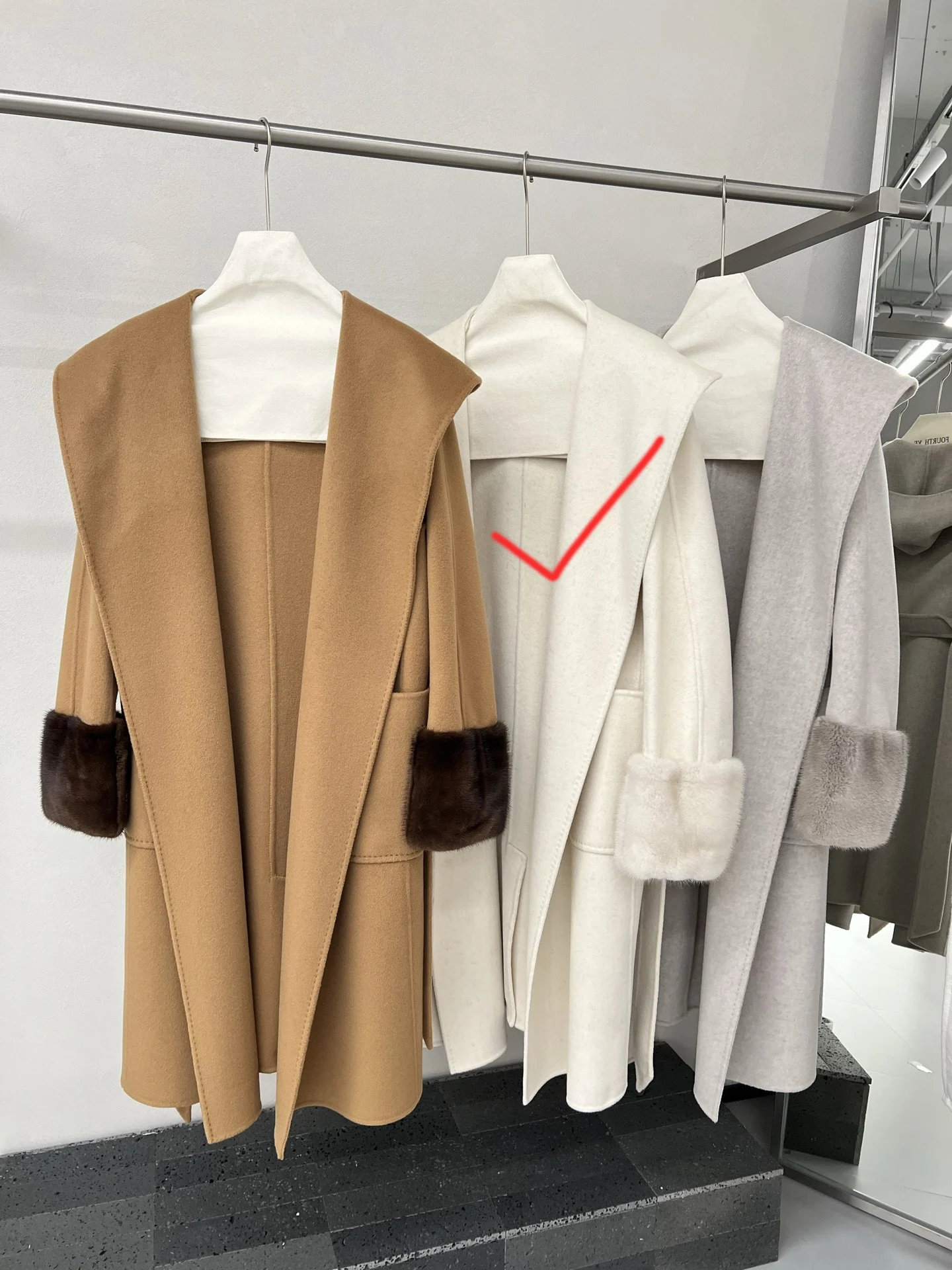 2026 Autumn/Winter New High-Quality Fashionable Casual Solid Color Cashmere Coat Fabric: High-Count 10% Cashmere, 90% Wool