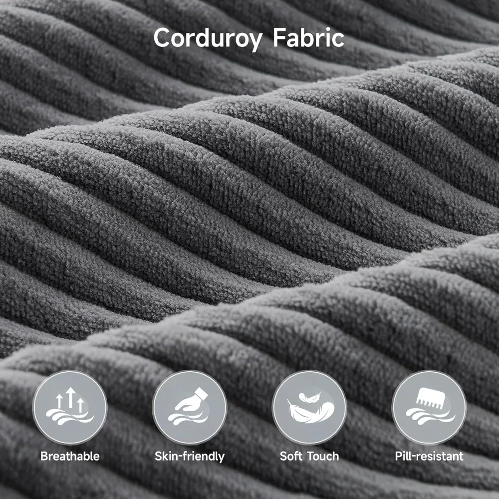 أريكة سروال قصير حديثة بثلاثة مقاعد في منتصف القرن لغرفة المعيشة مع مساند للذراعين ذات وسادة علوية ووسائد مزدوجة الطبقات