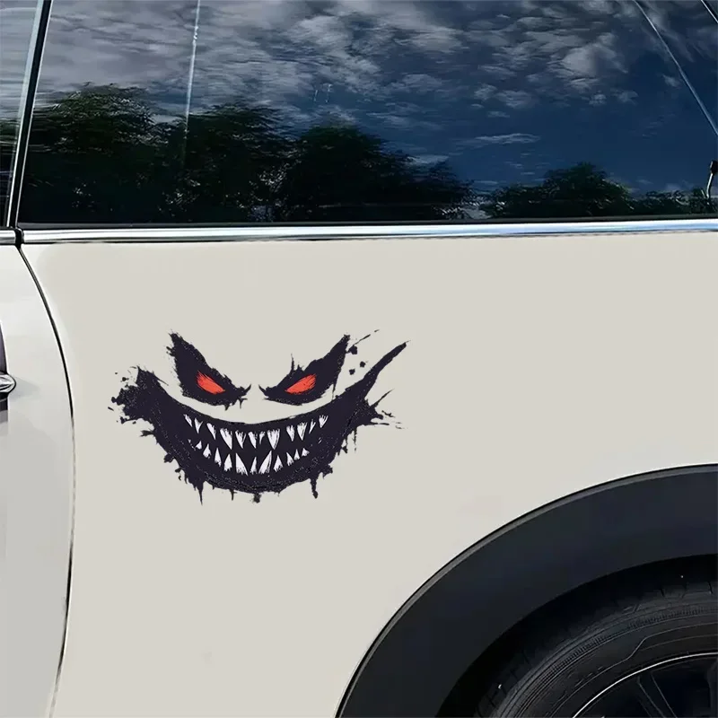 قطعة واحدة من ملصق الفينيل Sinister Grin - ملصق منفعل للسيارات وأجهزة الكمبيوتر المحمولة وألواح التزلج - مثالي لعشاق الفن القوطي والظلام #4