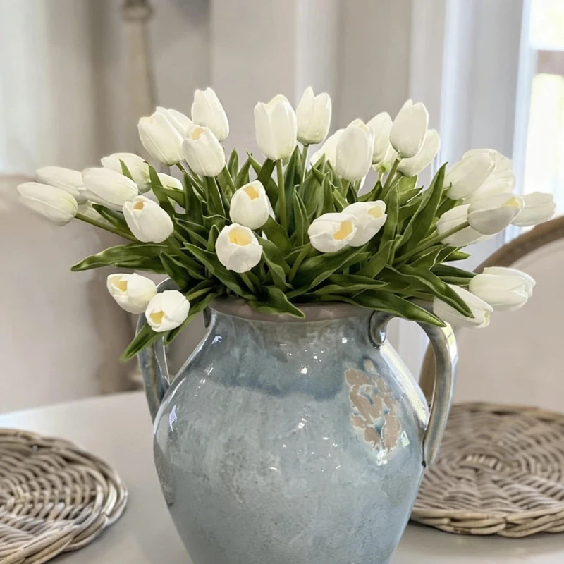 18 Stück fühlen sich echt an, weiße Seidentulpen, künstliche Blumen für Muttertag, Ostern, Frühling, Zuhause, Tischdekoration, künstliche Tulpenstrauß-Geschenke