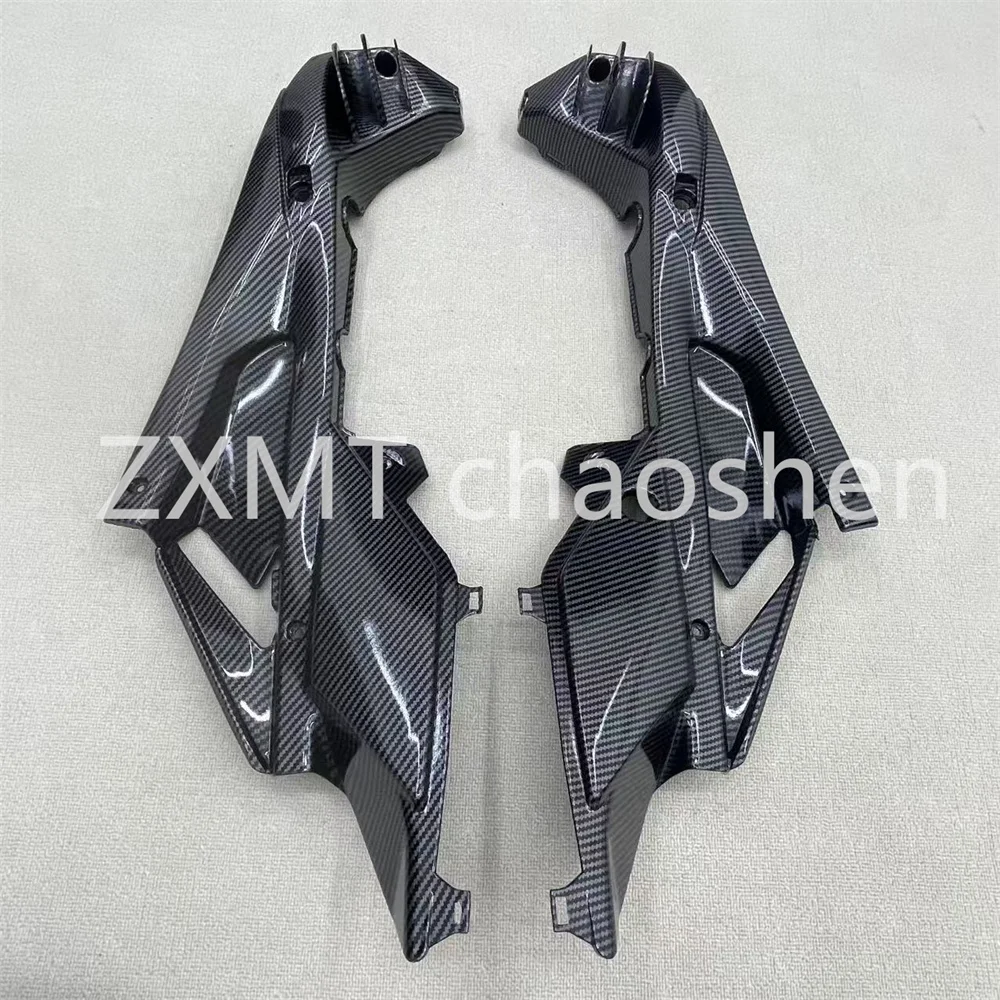 

Обтекатели мотоциклов из АБС-пластика подходят для боковых пластин топливного бака RS125 с краской из углеродного волокна от 2006 до 2011 г.