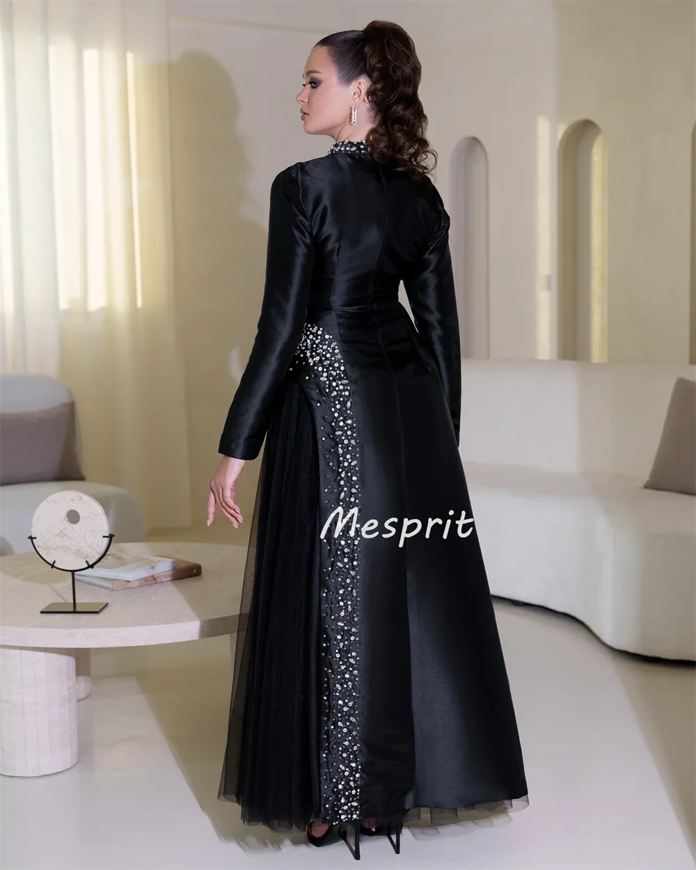 Customized Exquisite Sizes Available Beading Sequined Pleat A-line High Collar Long Dresses Bespoke Occasion Dresses High Qualit