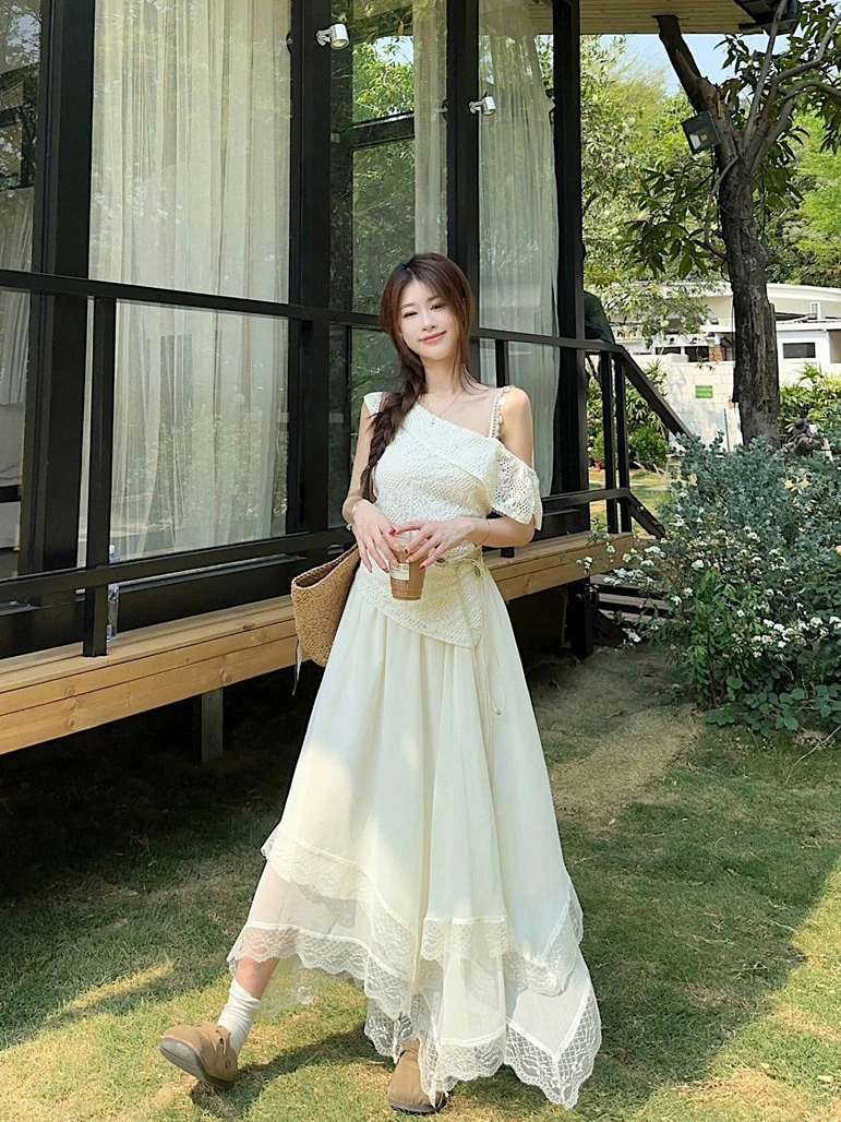 

Slimming Fashionable Summer 2026 Half-length Hollow-out Blouse Lace Patchwork Skirt Set Women's Style Details:Flounce Casual ...