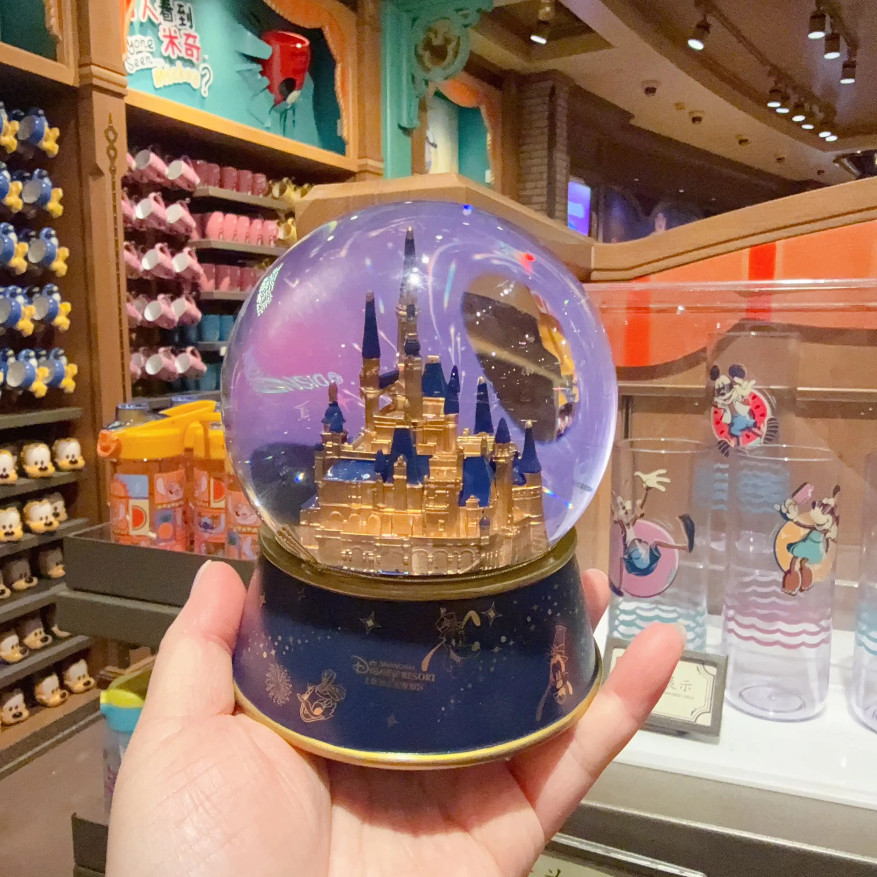 Shanghai Disneyland Castle Crystal Ball Desktop Ornament - Travel Souvenir & Birthday GiftShanghai Disneyland Castle Crystal Bal view 6
