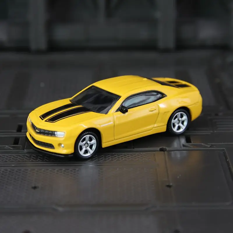 CCA 1:64 Chevrolet Camaro lega super modello di auto sportiva ornamenti per auto collezione dettagli ricchi, pregevole fattura e buona qualità