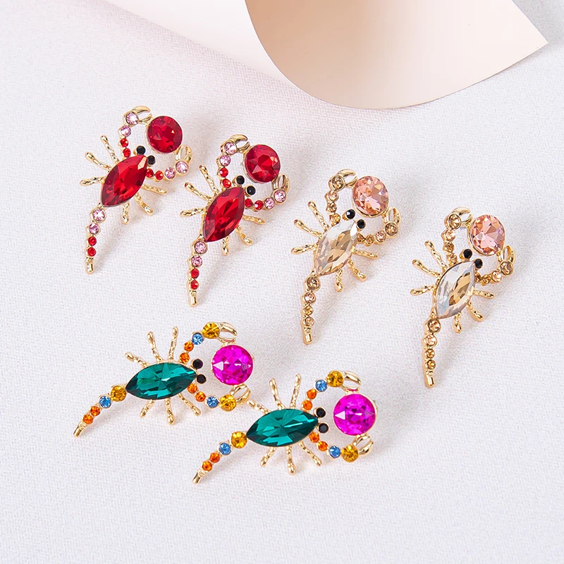 Animal Shaped Earrings Cat Crab Tiger Snake Scorpion Inlaid Crystal Earrings Alloy Women's Earrings Charm Unique Luxury Jewelry