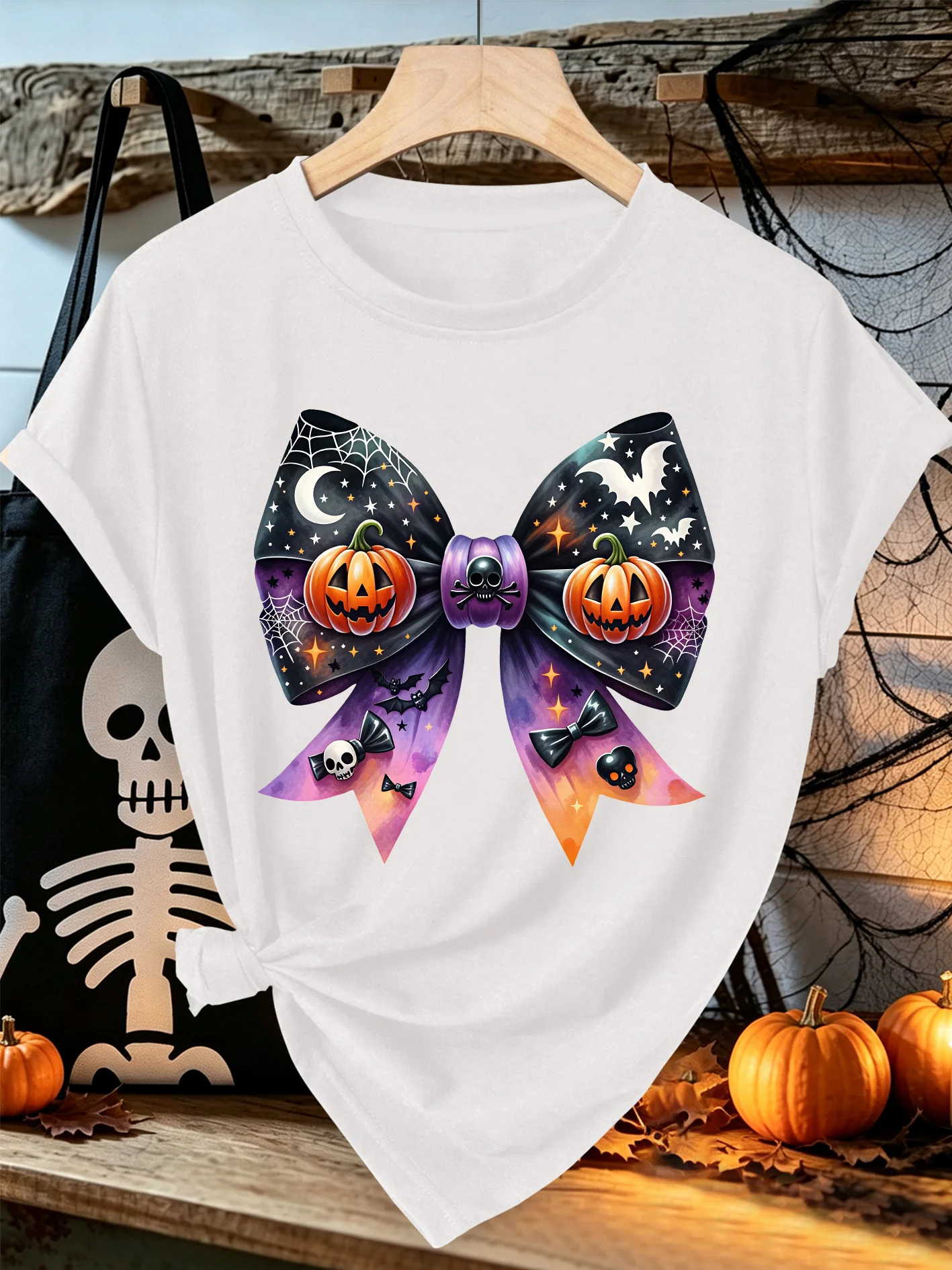 Women's Elegant Style Short Sleeve T Shirt Spider Web Bow Pumpkin Skull Star Bat Star Print Round Neck Tshirt Casual Clothes Y2k