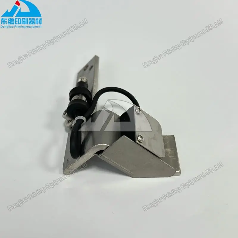 

1 Piece Sensor 8C.27A90-1329 for Man Roland 700 705 Offset Printing Machinery Parts 80.0B30-A78 Sensor 80.08B30-A032H