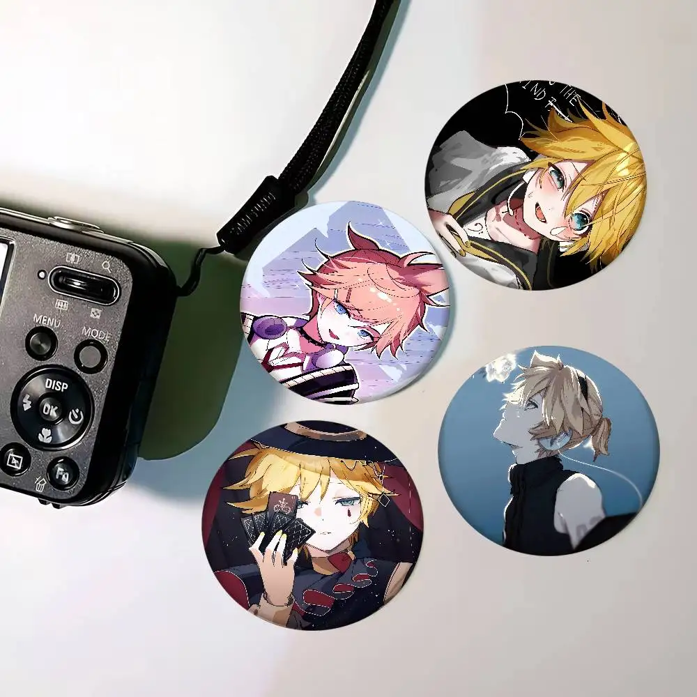 K-Kagamine-Len broches de dessin animé Badge d'anime broche ronde faite à la main épingles à revers bijoux pour sac à dos vêtements cadeaux S