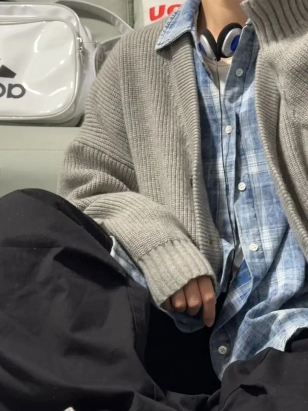 

Retro Japanese Sle Men's Knitwear V-Ne Button-Up oulder-Length Sweater Autumn Winter Faion Casual Long Sve Top