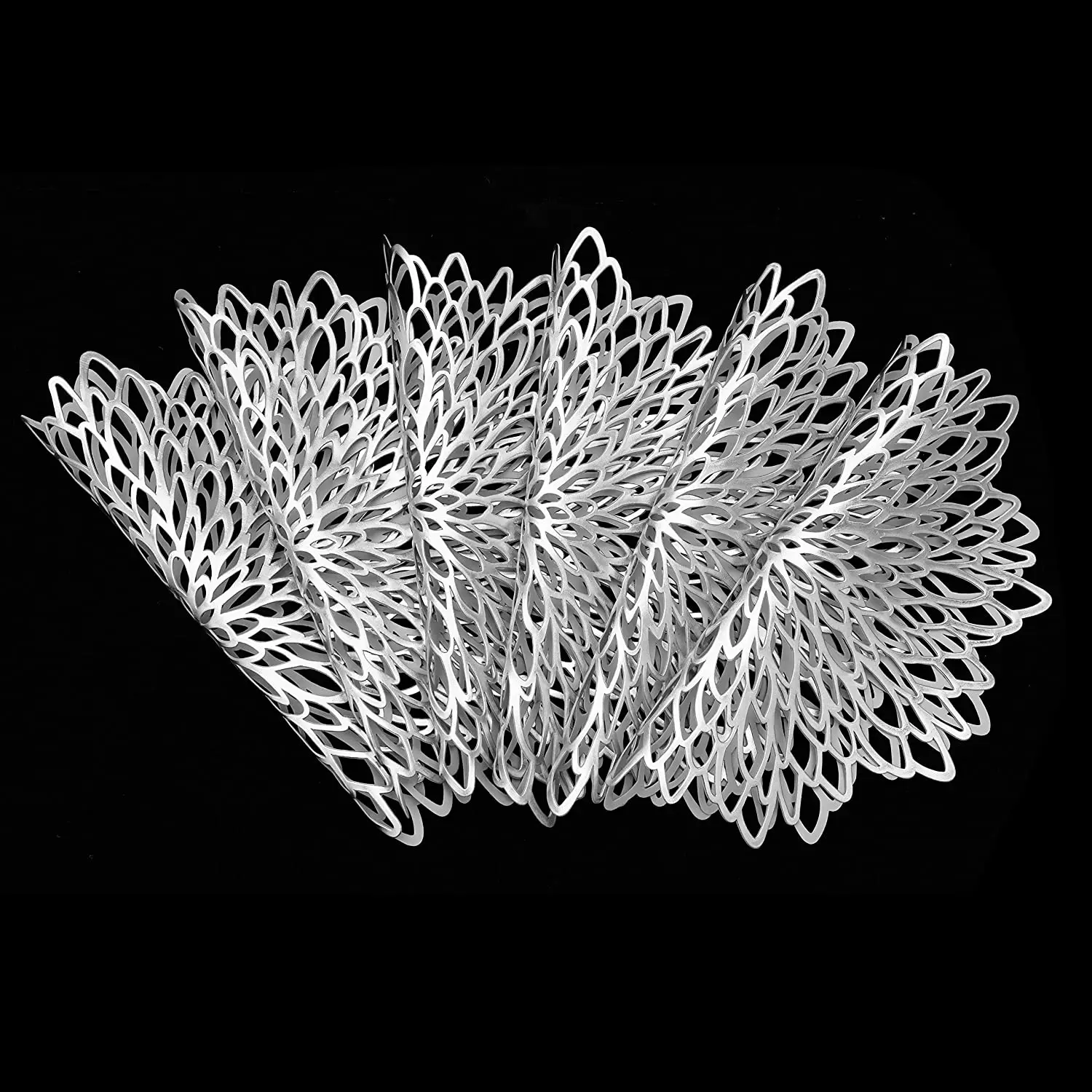 Simple And Romantic Rose Shaped PVC Injection Molded Washable Table Mat For Home Use 1Pcs