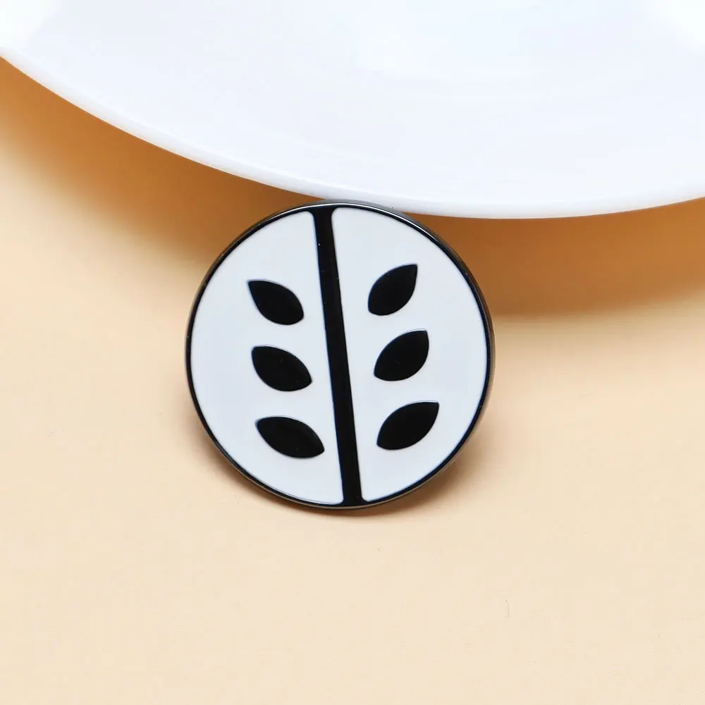 6 stks/set Anime Hollow Knight Emaille Pins Metalen Broches Game Sieraden Cartoon Badge voor Vrouwen Mannen Rugzak Zakken Badge Kids geschenken