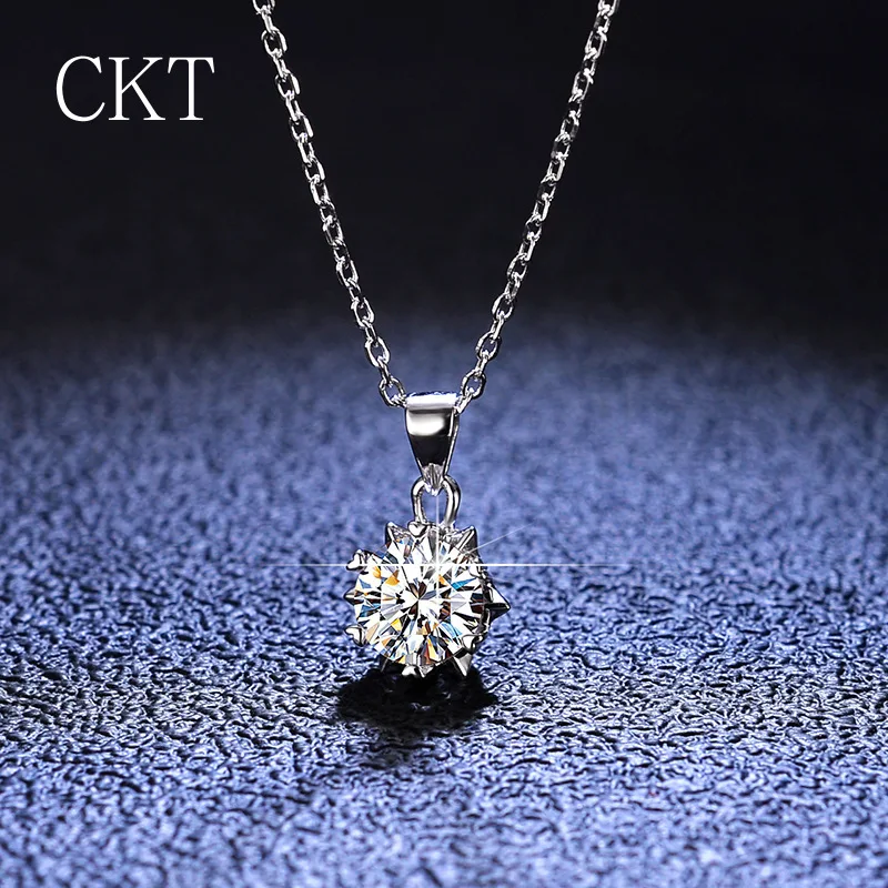 

Pendants 2 Carat Moissanite Diamond Necklace for Women Fashion Classic Snowflake Collarbone Chain Platinum Pt950 Luxury Jewelry