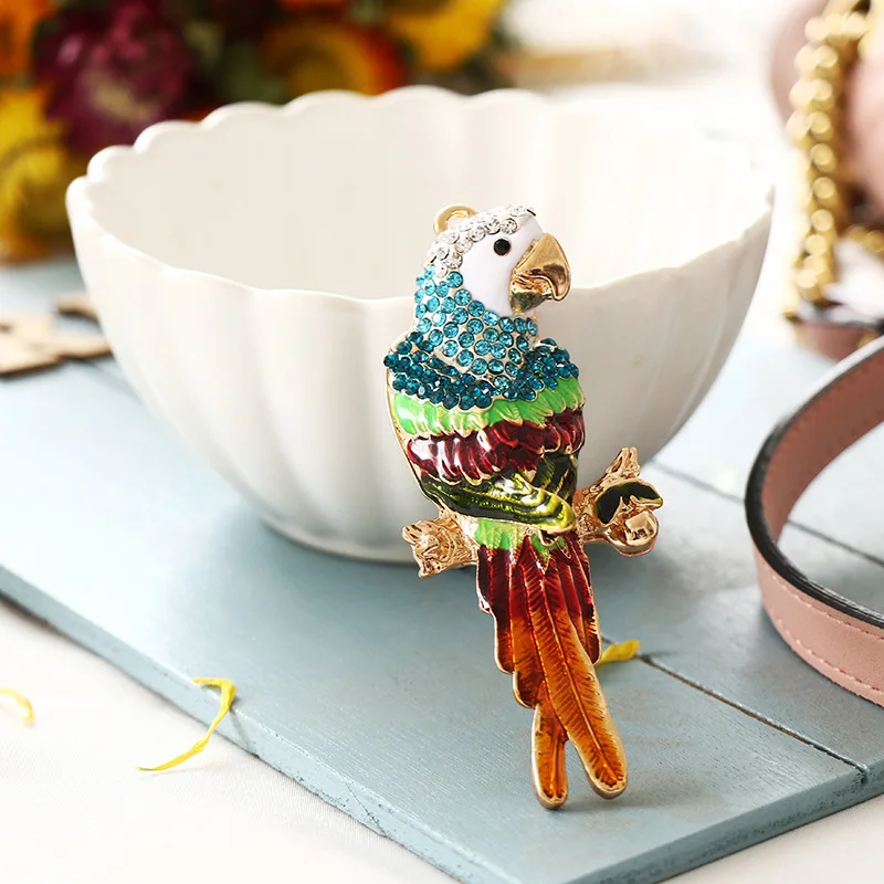 Fashion Rhinestone Crystal Colourful Parrot Keychain Cute Gold Color Animal Pendant Bag Car Key Chains Metal Keyring Accessories