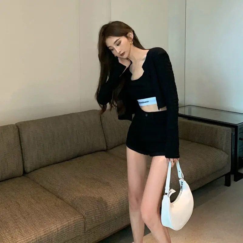 

Шорты женские в стиле пэчворк с цветными блоками, сращенный контрастный узор, графический принт, модная мода, уникальный стиль, креативный