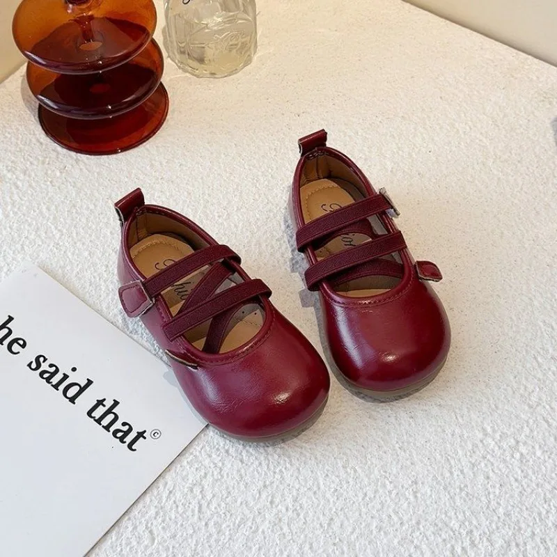 

Korean Style Red Leather Shoes 2026 Spring Autumn New Arrival Soft Sole Toddler Girls Princess Dress Shoes Trendy Baby Footwear
