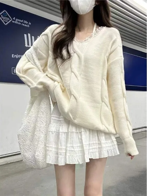 

Новый женский вязаный свитер 2025 года в корейском стиле с кружевным воротником, дизайном с вставками, нежный, модный, с V-образным вырезом, удлиненный, для осени