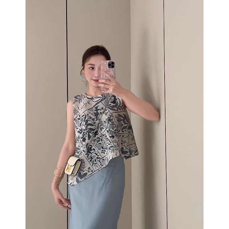

2025 Spring and Summer New Miyake Pleated Classic Models Printed Country Style Versatile Casual Pleats Sleeveless T-shirt