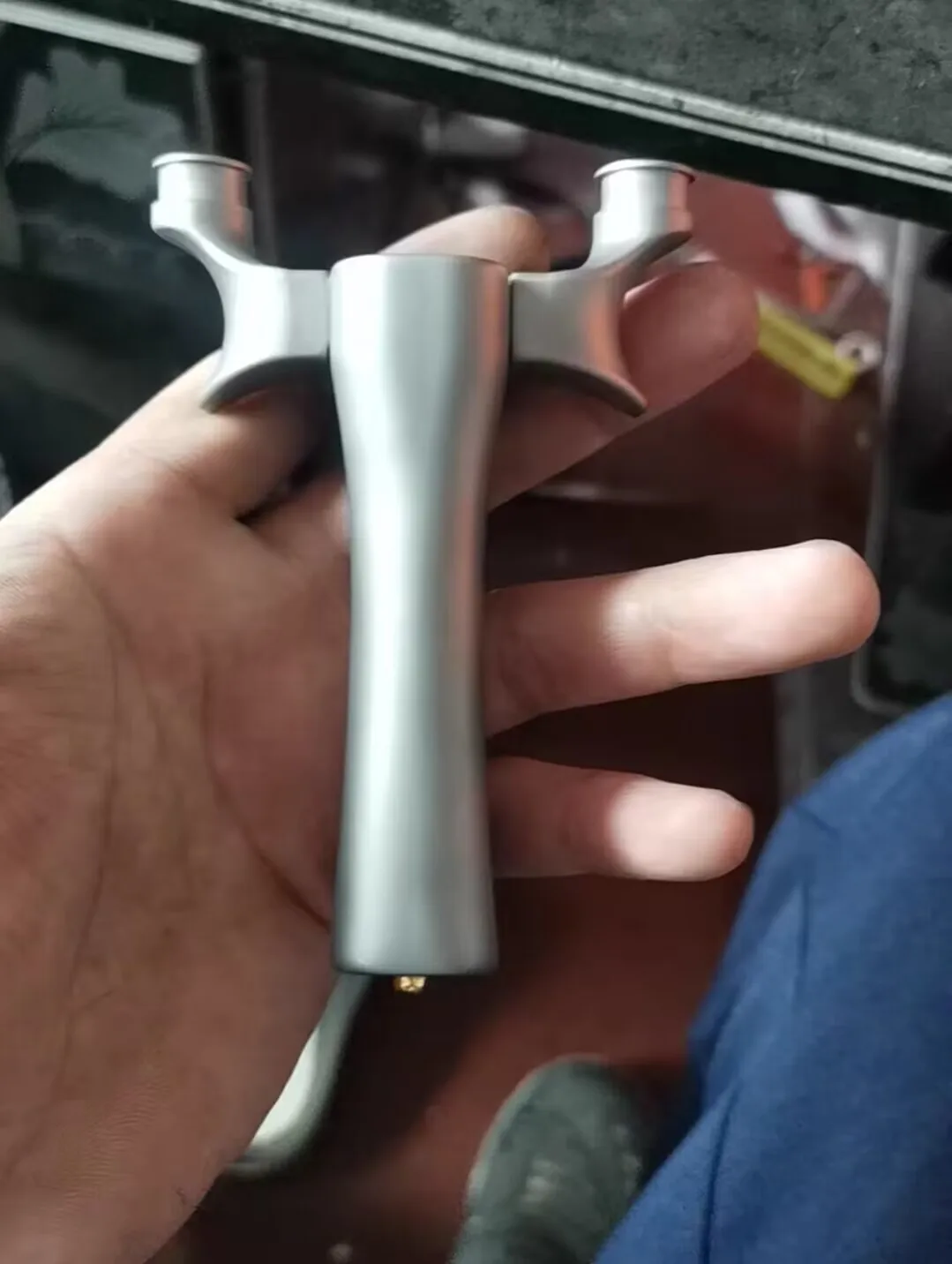 

TC21 Titanium Alloy New High-end Precision Flat Skin Slingshot High-precision Catapult Slingshot Toy