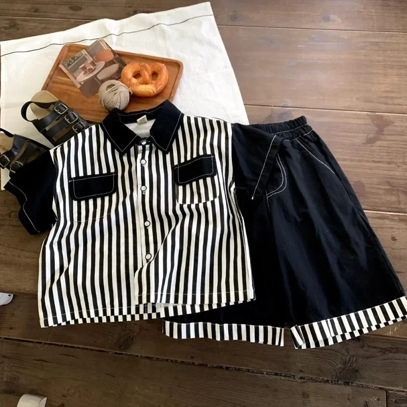 

Boys' summer outfit set, handsome striped short sleeved shirt, summer children's casual shorts two-piece set, trendy