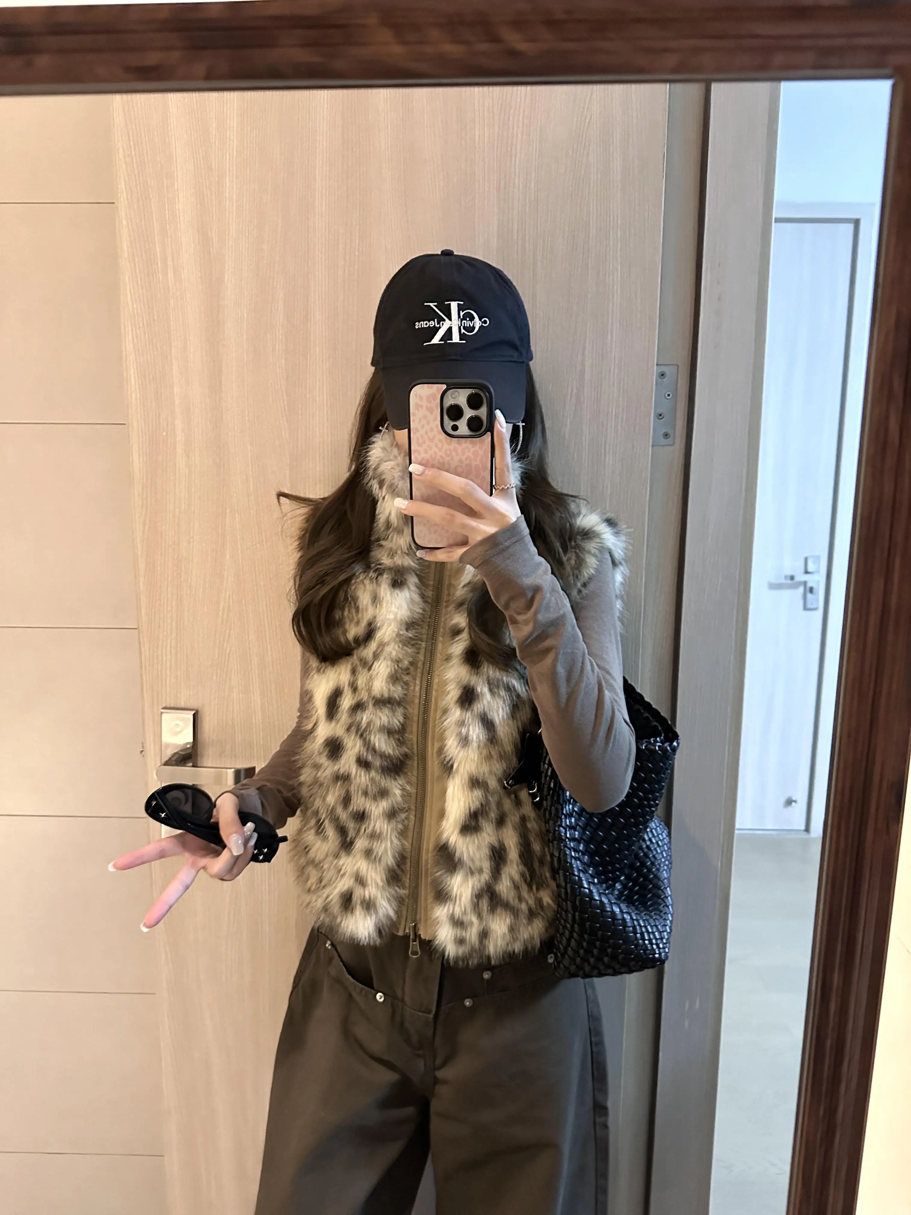 

Жилеты, толстые женские жилеты на пуговицах, зимние бархатные плюшевые двухслойные жилеты во французском стиле, незамерзающие, теплые, без рукавов