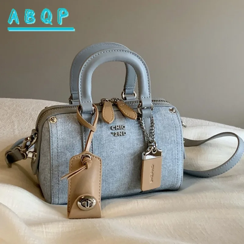 

Sky Blue Pillow Tote Bag Durable Removable Strap Zipper Closure Polyester Lining for Office Casual Use Durable Handbag