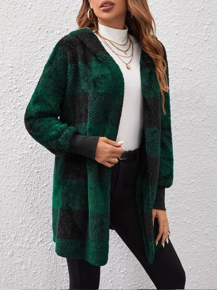 2024 Winter Thick Patchwork Color Plaid Printing Women Sweaters Loose Fit Long Sleeved Plush Cardigan Fashion Knitted Clothes