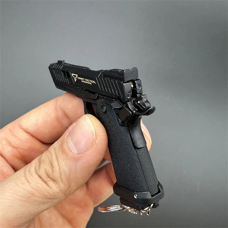 1:3 Pitviper Metal Gun Keychain Shell Eject Miniature Gun Keyring Alloy Pistol Toy Model Pendant Collection Gift