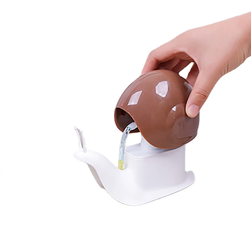 Creative Snail Shape Soap Dispenser Cosmetics Bottles Bathroom Hand Sanitizer Shampoo Body Wash Lotion Bottle Bathroom Hardware