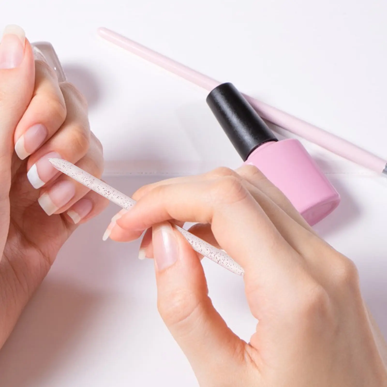 

400Pcs Cuticle Pusher Sticks Dual-Sided Nail Cleaner Tool for Grooming Portable Manicure Pedicure Supplies Crystal Design