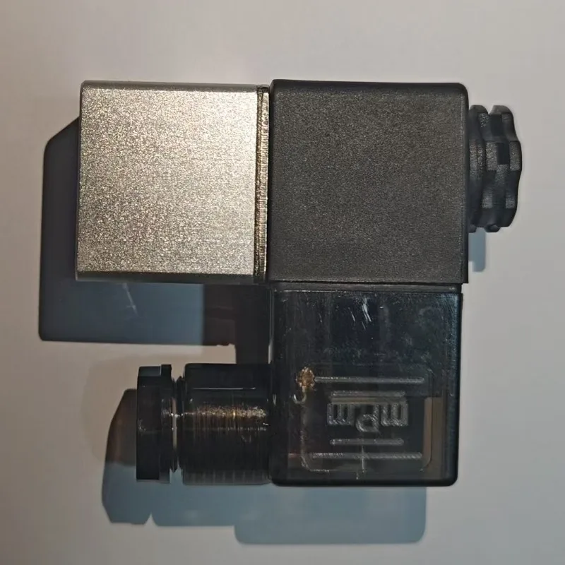 2V025-06 2V025-08 عادة مغلقة الهواء المياه النفط الملف اللولبي صمام لفائف Led 2 ميناء 2 طرق 220 فولت 12 فولت 24 فولت الهواء المغناطيسي صمام هوائي