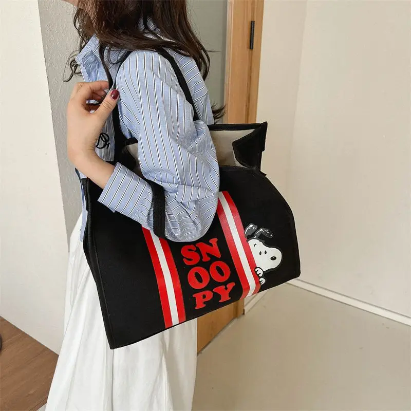 

Женская и мужская модная сумка через плечо из холщовой ткани с мультяшным принтом, сумка для пикника, сумка для подгузников, вместительная сумка-тоут, новая милая сумка-тоут, дорожная сумка для мамы с принтом Снупи