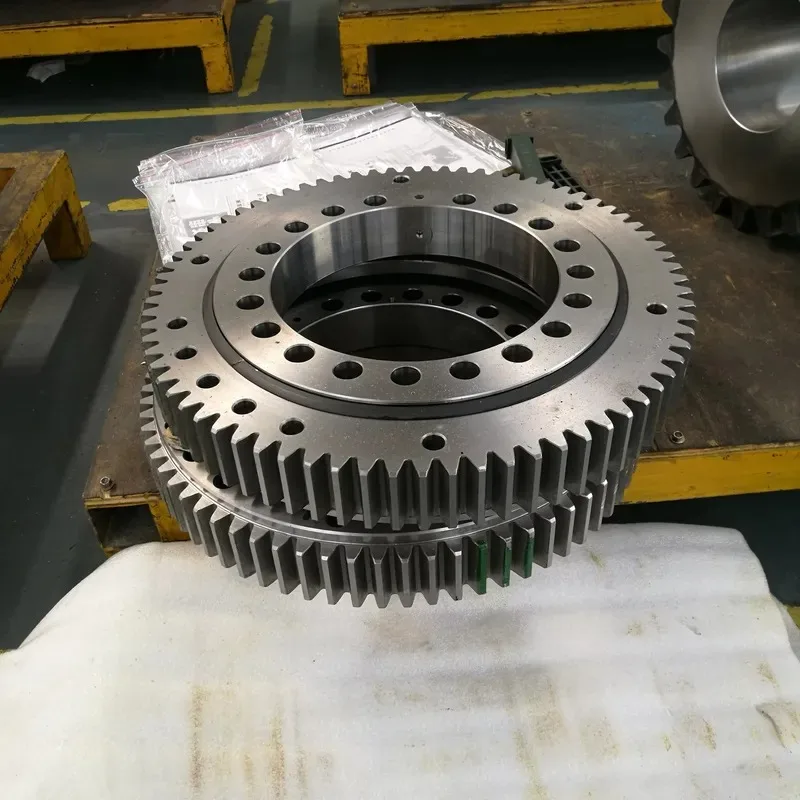 Fenghe Four Point Contact Rubber Sealed Slewing Bearing 50Mn/42CrMo Material Inner 678mm Outer 968mm for Construction
