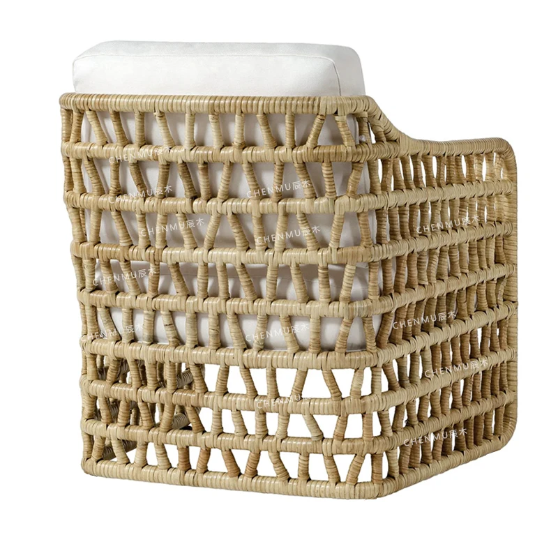 Nordischer einfacher Rattan-Sofastuhl, indonesisches echtes Rattan, einzelne handgewebte Homestay-Villa im Innenbereich, Freizeitbereich