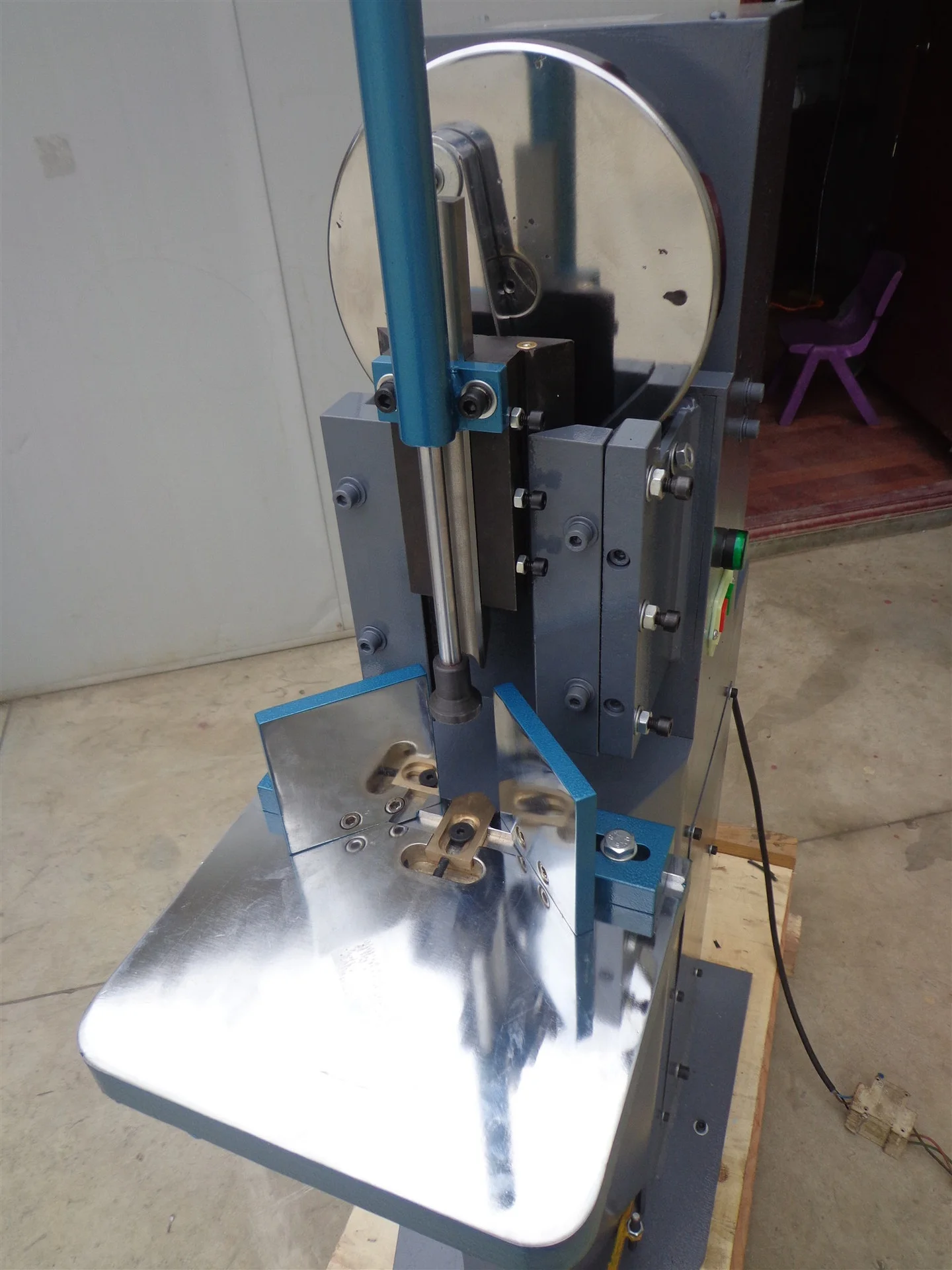 Hot Sale Paper Notebook Round Corner Cutting Machine Single Heads Paper Book Round Card Corner Cutter