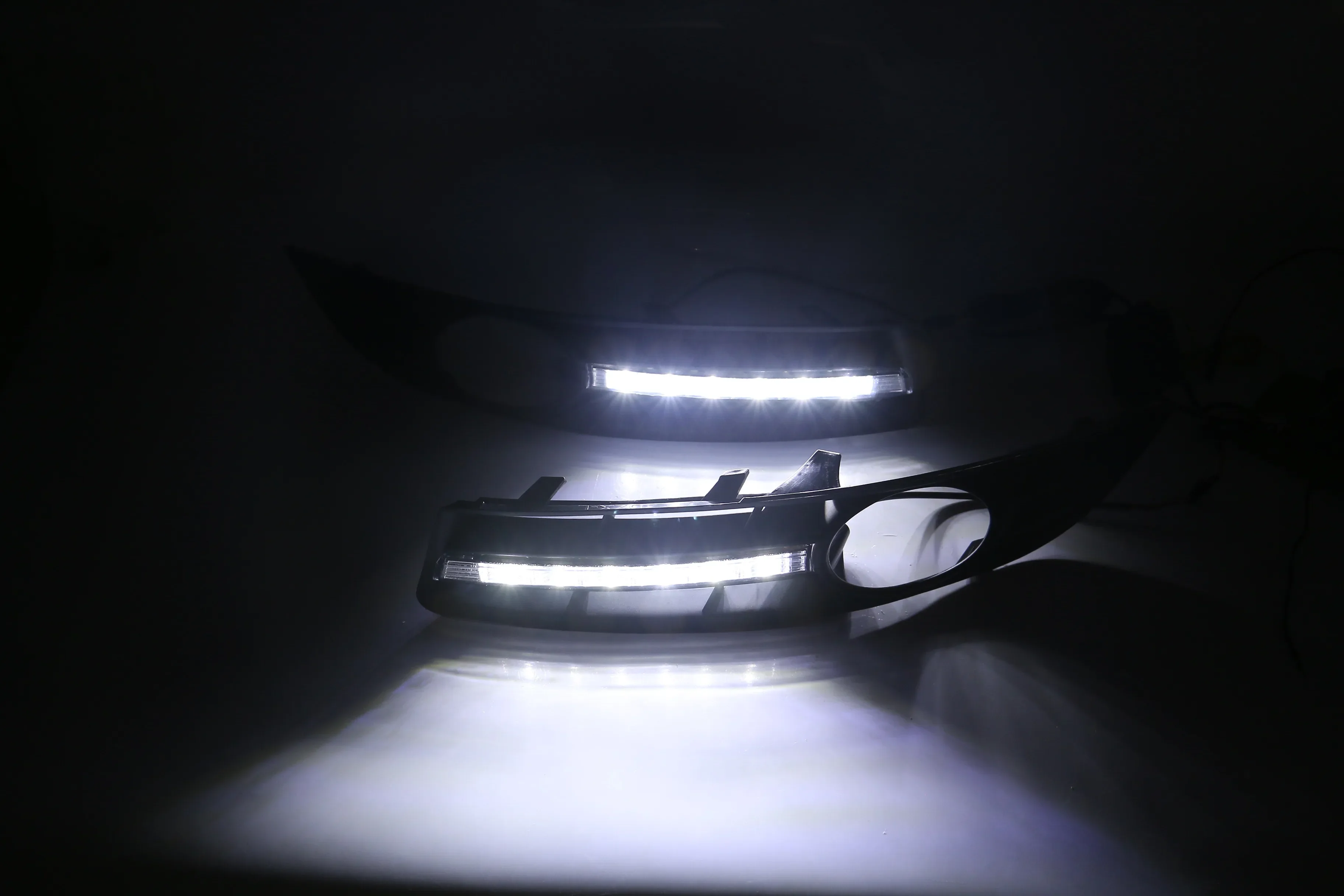 LED ضوء الجري النهاري DRL لسيارة Volkswagen Magotan 07-11 VW ثلاثي الألوان غاسل ضوء يومي Led أضواء النهار الجري