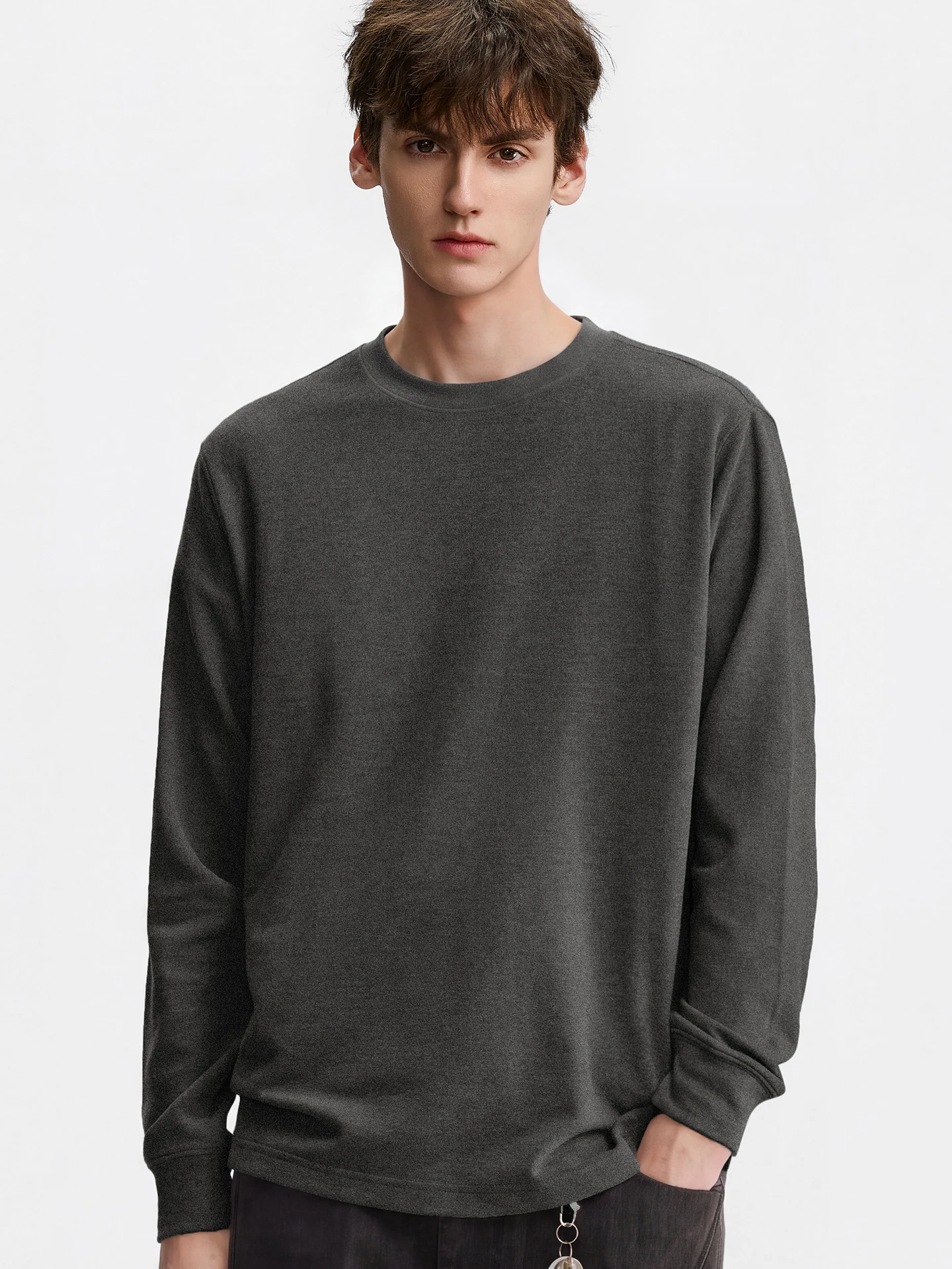 Camiseta Cleanfit de Manga Longa com Gola Redonda para Homens, Básica, em Cor Sólida, Estilo Casual, Fibra de Poliéster, Esti...