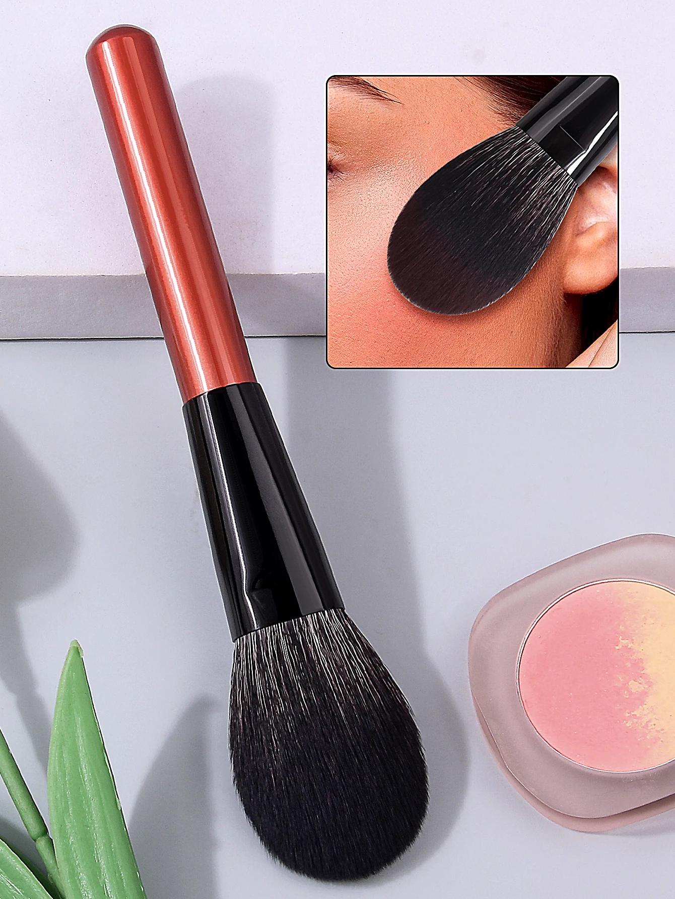 Pincel de maquiagem em forma de língua com cabo de redwood de alta qualidade - pincel multiuso para blush, pincel para pó para maquiagem facial para iniciantes