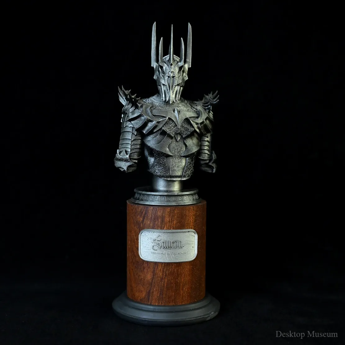 Hand-Painted Evil Lord Bust 180mm Epoxy Resin Statue Desktop Home Decor Gift
