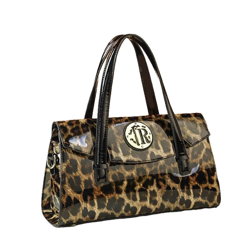 Vintage Leopard Print Glossy Underarm Bag, Large Capacity, High-End Feel, Handheld Baguette Bag, Light Luxury Socialite