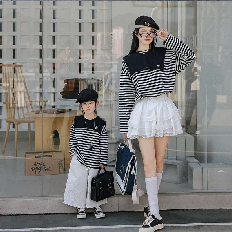 

Parent-child clothing spring new Internet celebrities mother and child clothing striped Japanese and Korean collar two-piece set