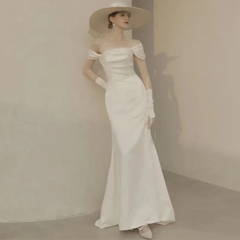 

A-line Vintage Romantic Wedding Dresses Simple Sleeveless Lustrous Satin Vestidos Novias Boda Brides Wedding Dresses Backless