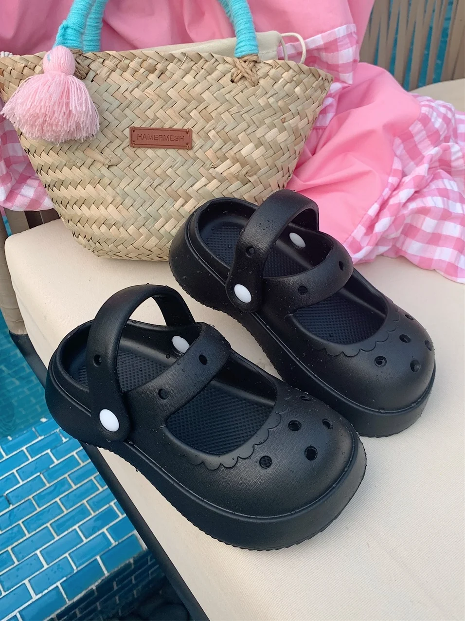 

Children's Hole Garden Shoes Summer Cute Girl Mary Jane Shoes Women EVA Sandals Parent-child Slippers Outdoor Beach Slipper