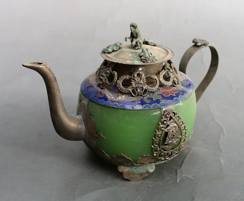 Antiques miscellaneous bronze wine pot kettle jade kettle teapot collection antique home decoration, handicrafts