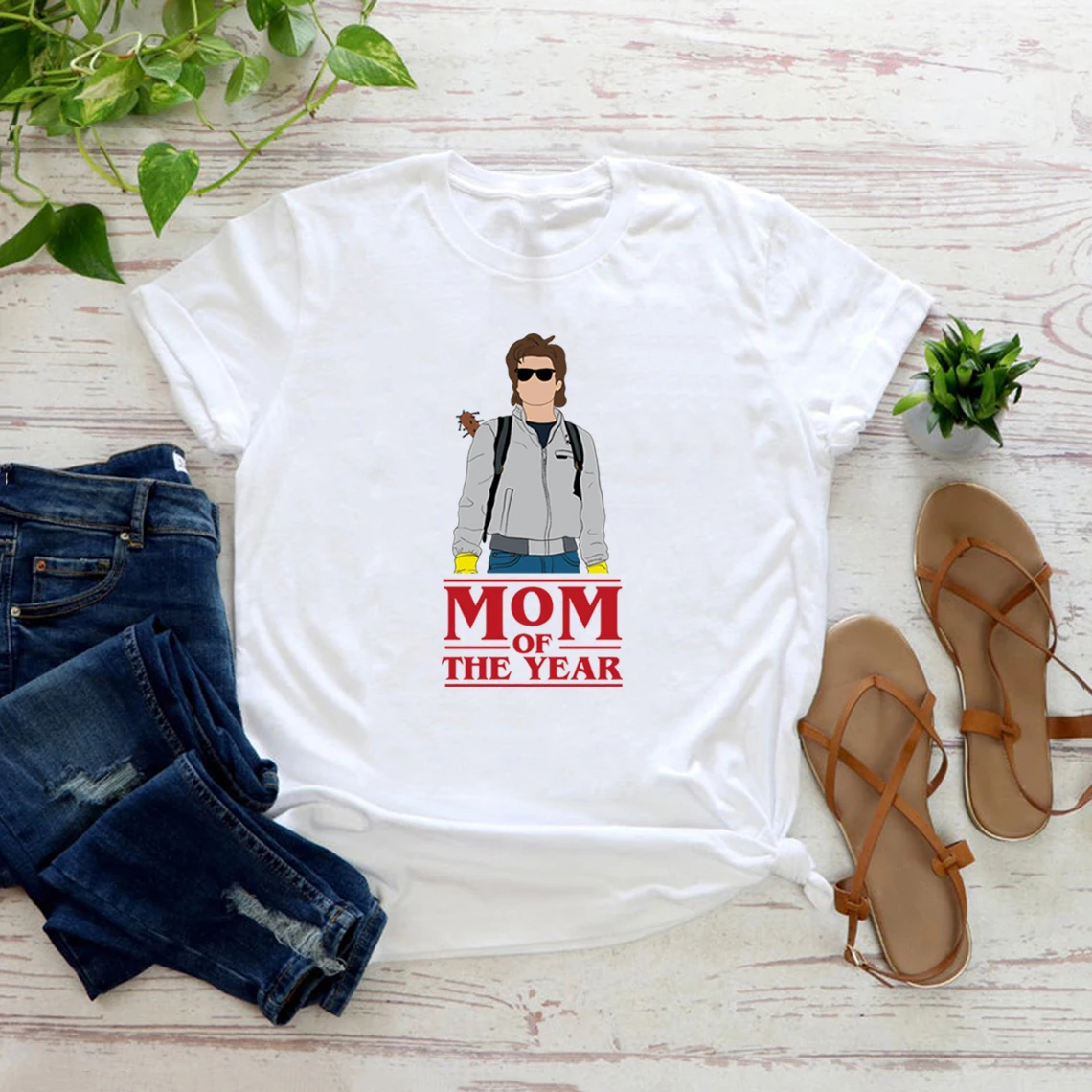 

Steve Harrington Mom of The Year T-Shirt Steve Harrinton Shirt Women Short Sleeve Graphic T Shirts Funny Movie T-Shirt For Fan